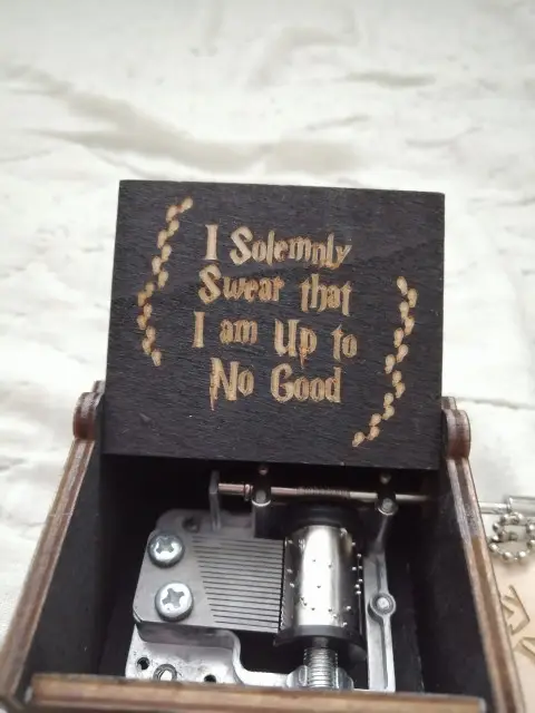 Caja de música Harry Potter detalle